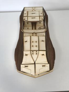 Chevrolet_Corvette_Stingray_69_C3_Holzmodell_von oben_voren.jpg